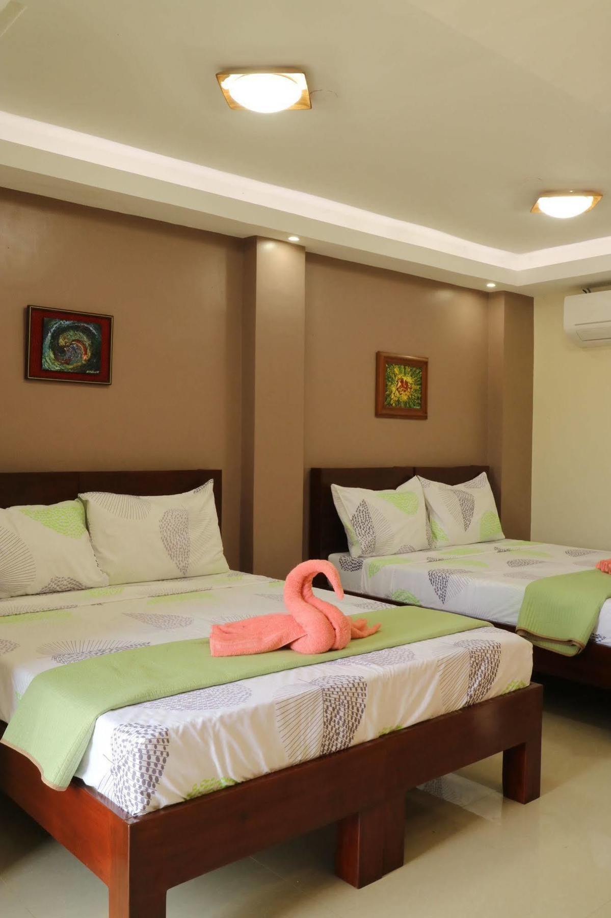 Ea Apartelle - Metro Vigan Kültér fotó